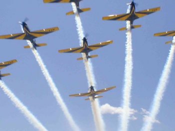 formacion de aviones.jpg